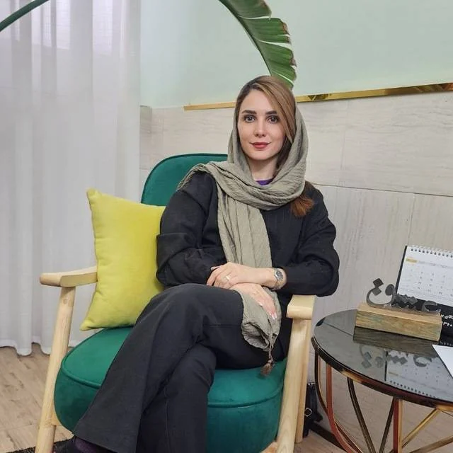 مهشید سالک کوچ، درمانگر مجموعه روانشناسی جریان